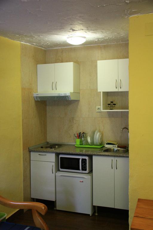Camping Sierra De Las Nieves Yunquera Room photo